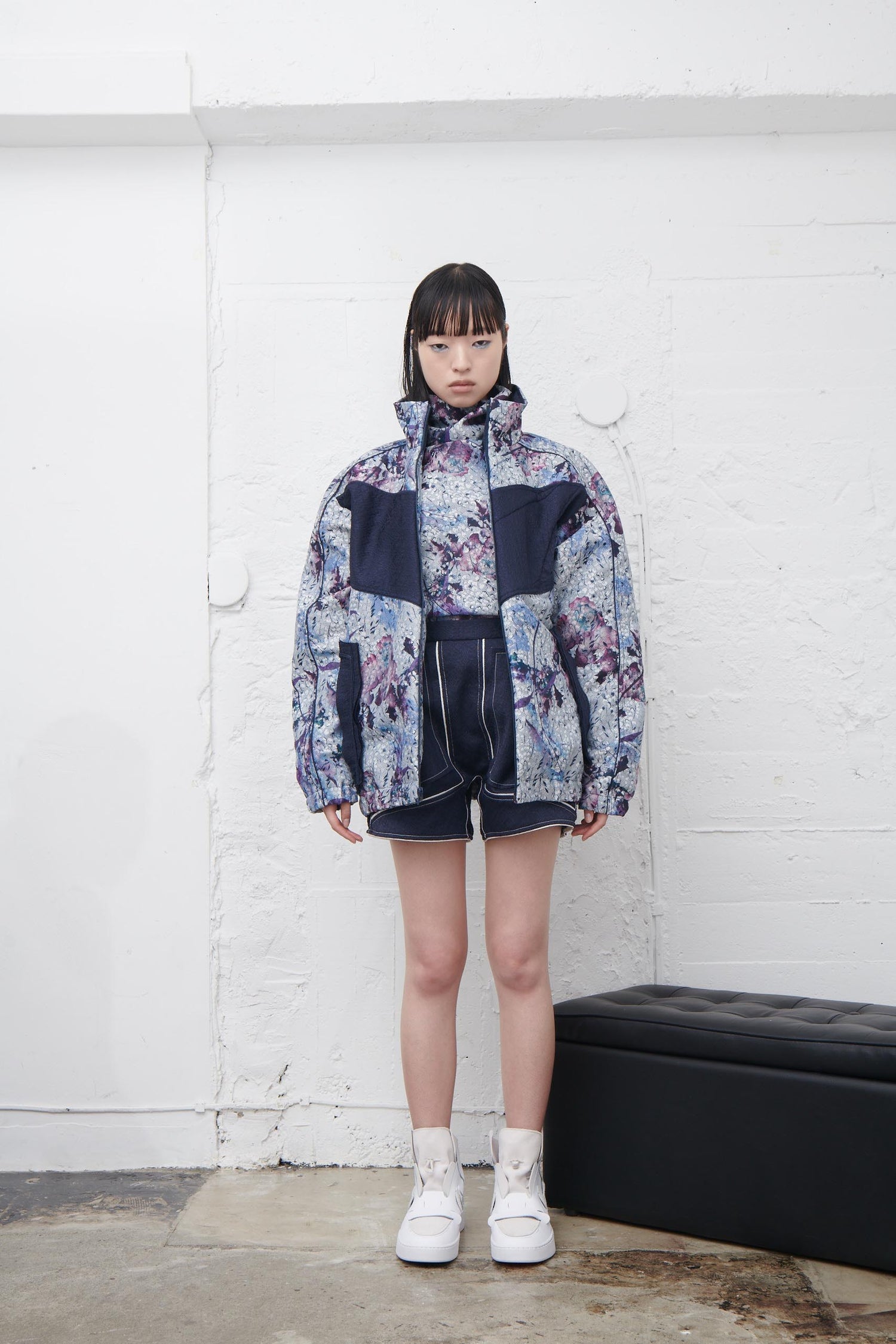 Ω19AW グラフィックジャージ ネイビー